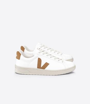 Vegan Veja Urca Cwl Camel Adults White Brown | QUSWA81490